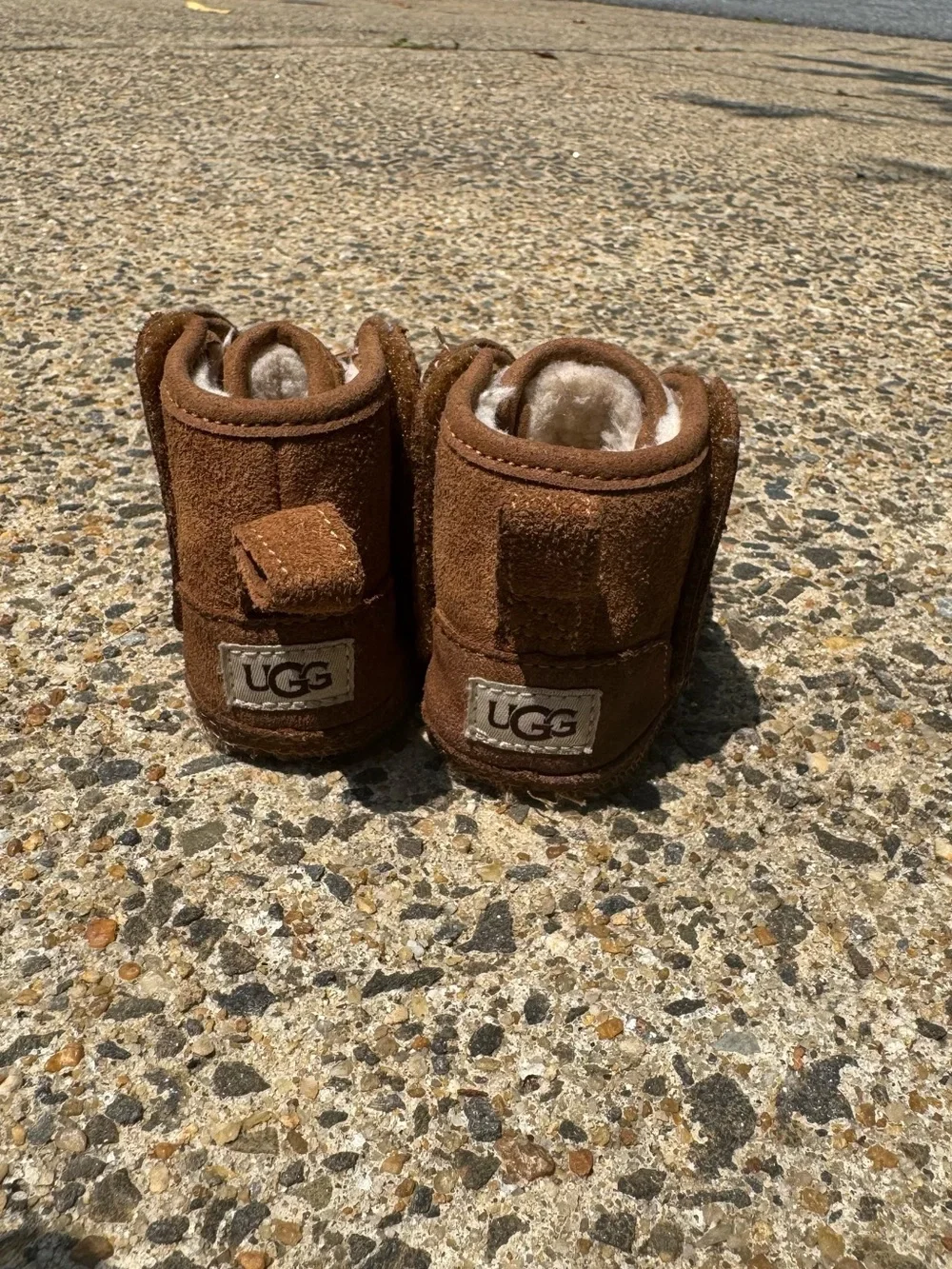 UGG Baby Bixbee Crib Booties Chestnut Suede Sherpa Infant Size 2